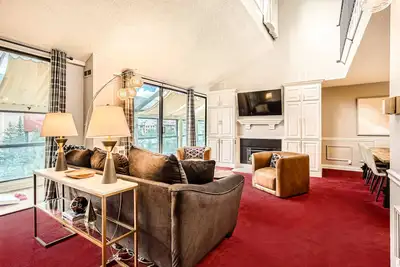 Image de 🎿The Little Red Ski Haus