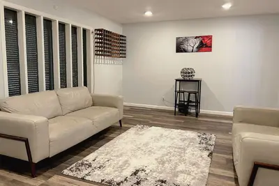 Image de Modern. 2 Master Suites. Near Dtown & Bay - Corporate Vacation