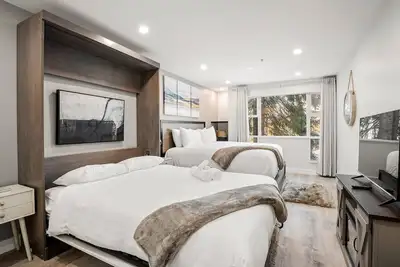 Image de Luxe Ski In/Out Condo, Gym, Restaurant, 24-hour Concierge