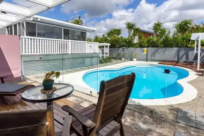 Image de Family Home with Pool and Guest House