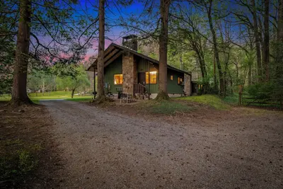 Image de Riverside Cabin minutes to Downtown Gatlinburg