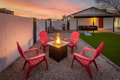 Image de This house is a 4 bedroom(s), 2 bathrooms, located in Tempe, Az.