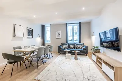 Image de Sweett | Bastille I - Trois Chambres Appartement, Couchages 7