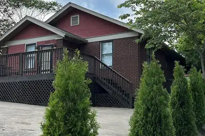 Image de Walk to War Memorial 3-Bedroom Remodeled Home in Heart of Hillcrest