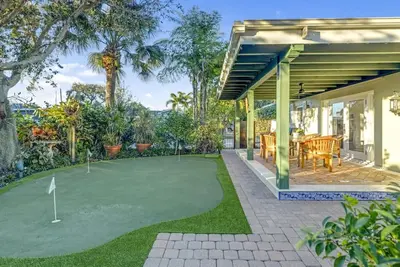 Image de SoSoPalmBeach-Tropical Bungalow