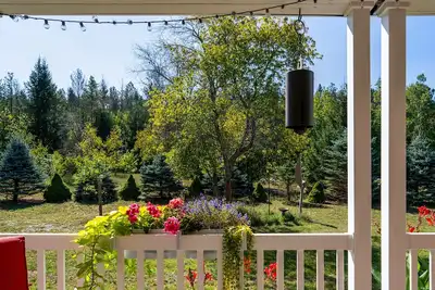 Image de Newly renovated country home in the middle of Paradise!