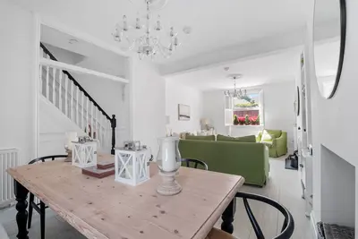 Boutique Harbour Stay- walking distance to Beach