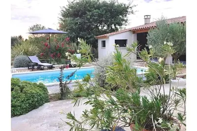 Image de Perle rare :Villa de Campagne 140 m2 avec Piscine son pool house & Grand jardin