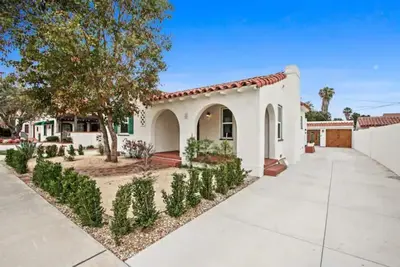 Image de 1920's Spanish Revival Home