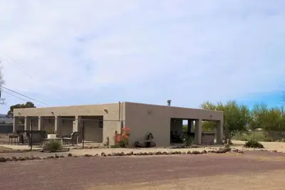 Image de Relax and enjoy natural Arizona at the \"Salty Saguaro! \"