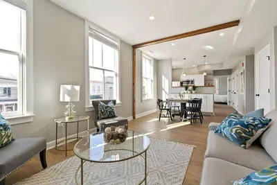 Image de Newly restored apartment in the heart of Chestertown