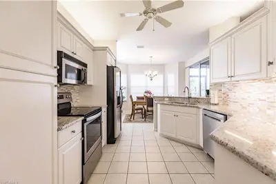 Image de Naples condo charm - 7340 Glenmoor Dr #205