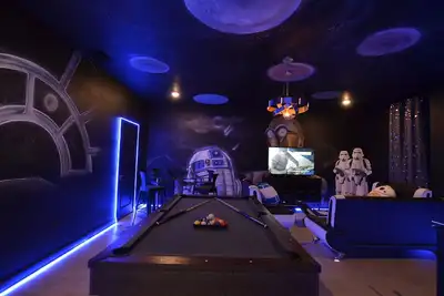 Image de 9 Br Villa In Storey Lake Resort 8 Miles To Disney