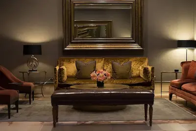 Image de 2 Deluxe Suite Two Queen Beds at The Lucerne Hotel!