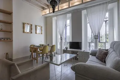 Image de Julio Cesar Grand Appartement De Hautes Qualités Au Coeur De SéVille