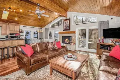 Image de Vail Ski House