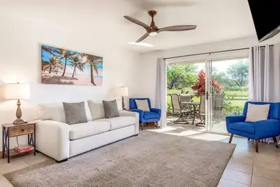 Image de Fresh tropical stay with pool and hot tub access, large lanai, W/D - golf nearby