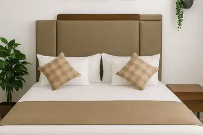 Image de « Chalets élégants en bord de mer au Porto Said Resort – Votre escapade parfaite »