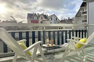 Image de Studio Cabine avec Balcon, Proche Plage et Commerces