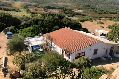 Image de Apartment surrounded by greenery 5 minutes from the sea and the village.