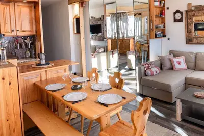 Image de Charmant appart rénové à Val Thorens – 5 pers, balcon sud, ski aux pieds, proche commerces