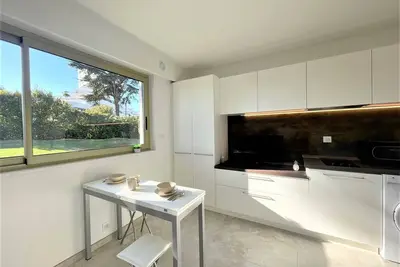 Image de Studio rénové cosy à 50m de la plage