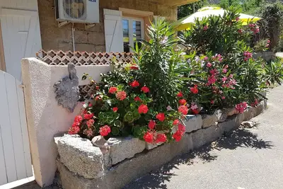 Image de Rez de Jardin dans maison typique Corse Monacia d'Aullène