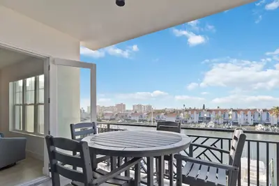 Image de 4b/3b Brand New Waterfront - The Harbor #405