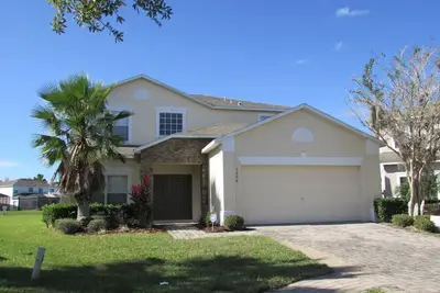 Image de Stunning Villa, quiet lakeside location with S/West facing pool, near Disney.