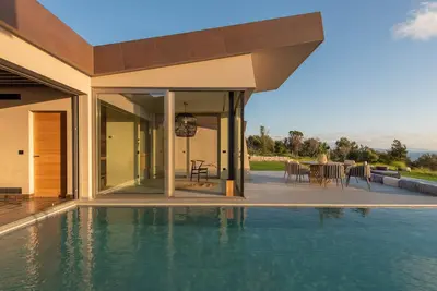 Luxury Villa Gaia with Private Pool and Stunning Sea Views