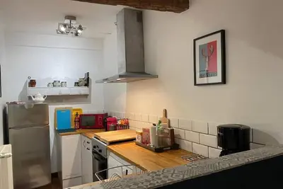 Image de Spacious Character Property In Heart Of The  Bastide