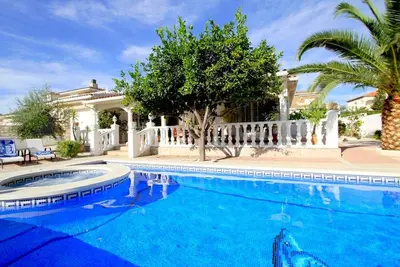 Image de Maison de vacances Miami-Platja pour 1 - 12 personnes avec 7 chambres à coucher - Maison de vacances