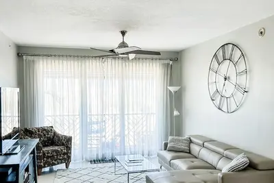 Image de Modern beautiful condo in the heart of Delray Beach off Atlantic Ave