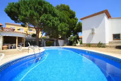 Image de Maison de vacances Miami-Platja pour 1 - 8 personnes avec 3 chambres à coucher - Maison de vacances