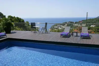Image de Mar Bona - Trois Chambres Villa, Couchages 6