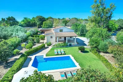 Image de Villa Llosia - Trois Chambres Villa, Couchages 6