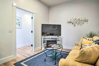 Image de Modern Apt Near Martha's Vineyard Beaches!