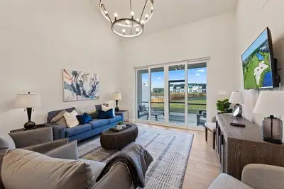 Image de 4br/3. 5ba Townhome|Private+Gated|Great Stay+Linens