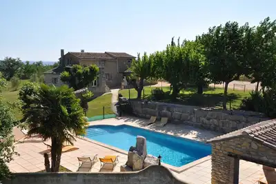 Image de Mas pour 12 personne(s) avec piscine sécurisée et privée sans vis a vis