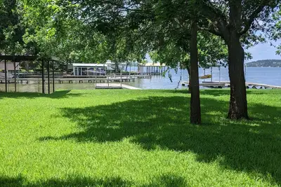 Image de Cozy Lbj Lakehouse with Private Boat Slip/Dock