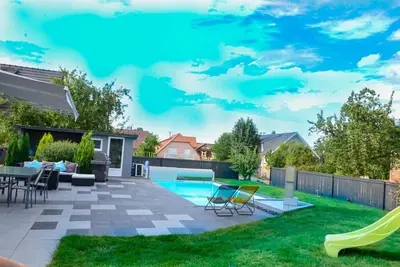 Image de Villa piscine et jacuzzi privée climatisée