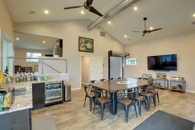 Image de Green Bay Getaway Near Lambeau Field & Resch!