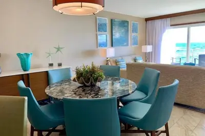 Luxceanfront condo in a secluded resort!