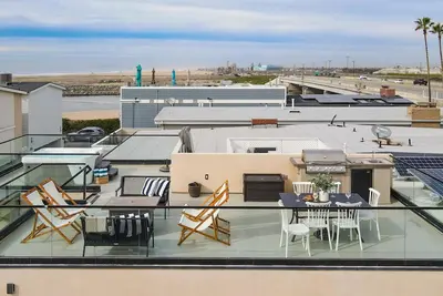 Image de Velvet Sand Buyout by AvantStay | Steps to Newport Beach | Sleeps 22