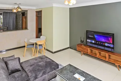 Image de Cozy apartment with Free Airport Pick-up & Drop-off