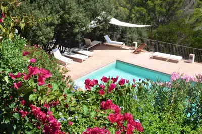 Image de Villa de charme, belle vue mer, piscine privée et plage à 5 minutes à pied