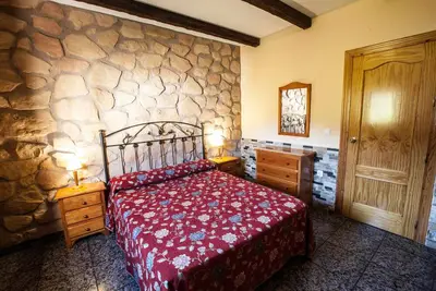 Image de Aloj. Rural La Ermita for 2 people with Spa and Jacuzzi