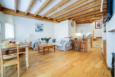 Image de Stanley House used as Doc Martin's nail bar, sleeps 6+dogs
