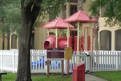 Image de Immaculate one bedroom condo near Disney Properties.