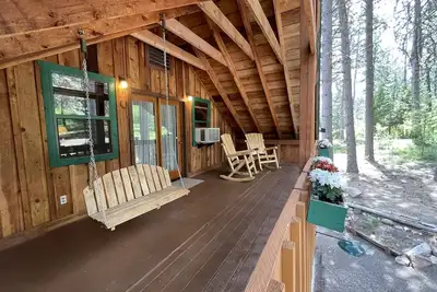 Image de Log Cabin Retreat w/ game room